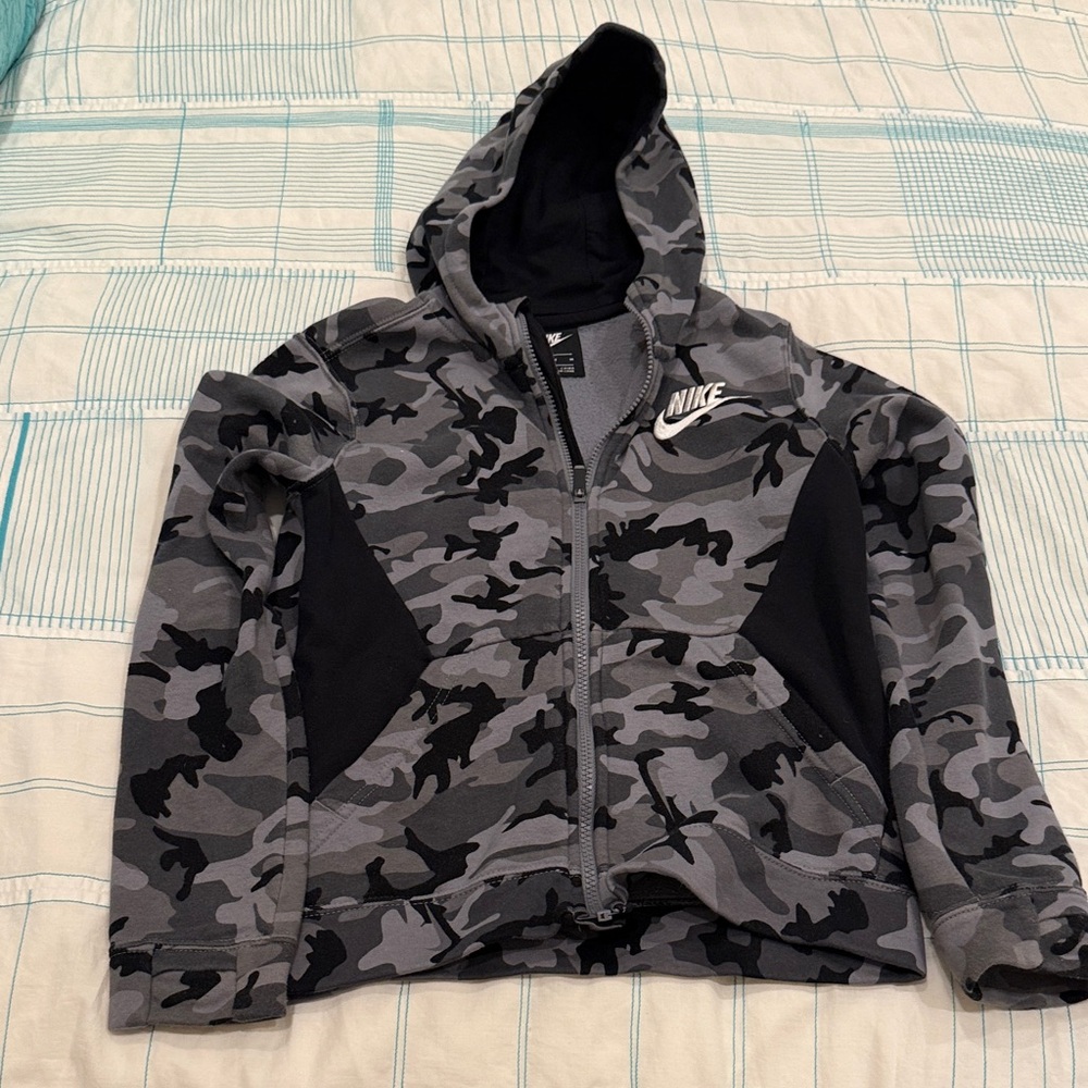 Nike Black and Gray Camo Zip-Up Hoodie Size M